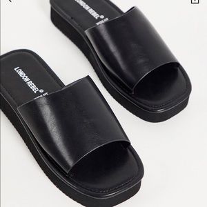 ASOS Wide Fit Flatform Nineties Sandals Square Toe in Black Size 8